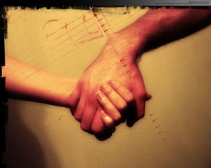 holding-hands_opt